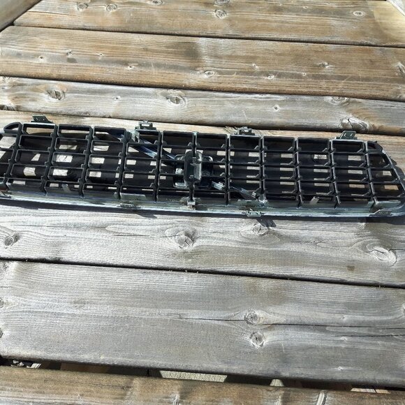 Vintage VOLVO Car Grill - Picture 3 of 4